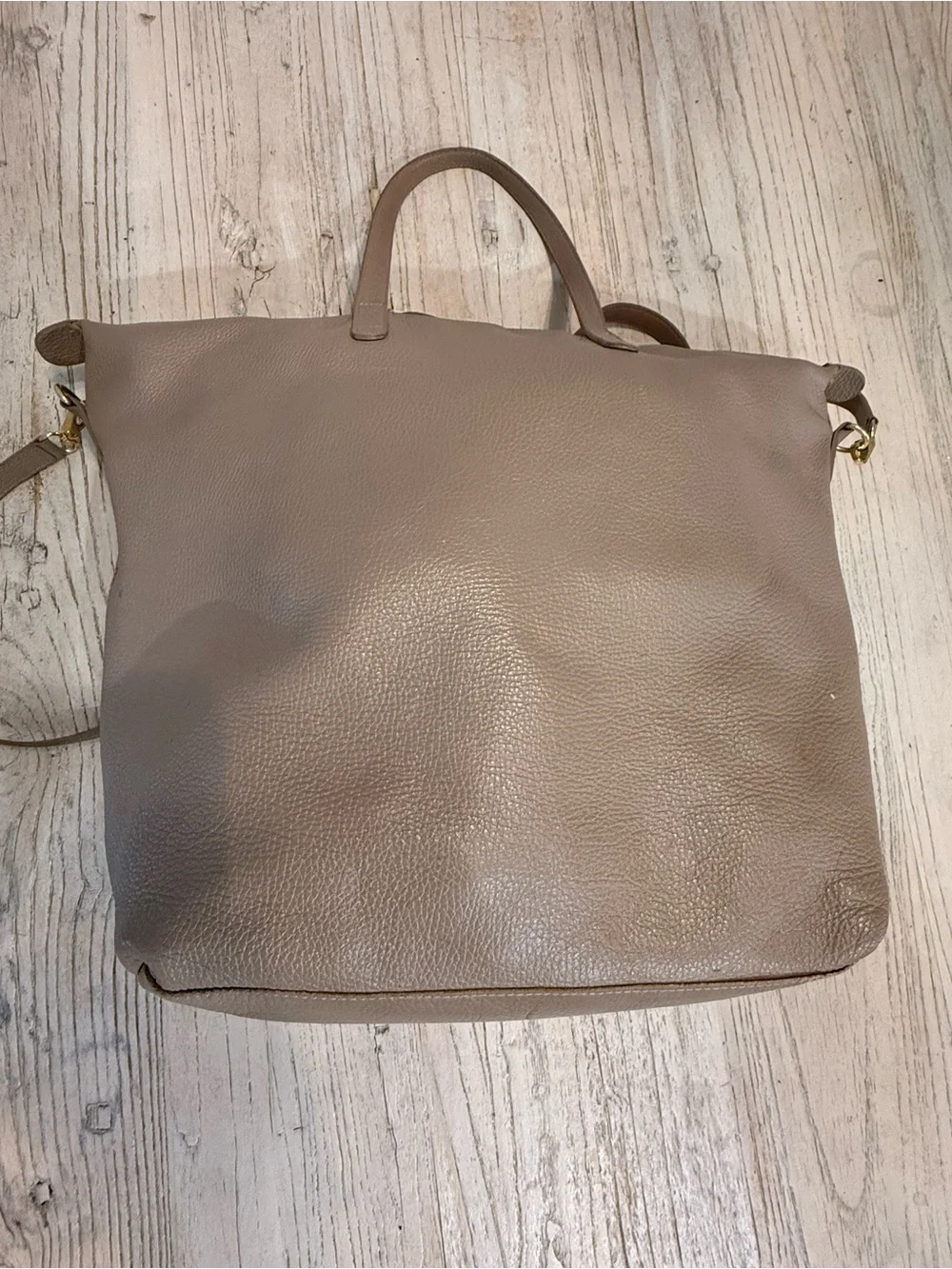 Cuyana Leather Messenger large Tote Bag – Taupe